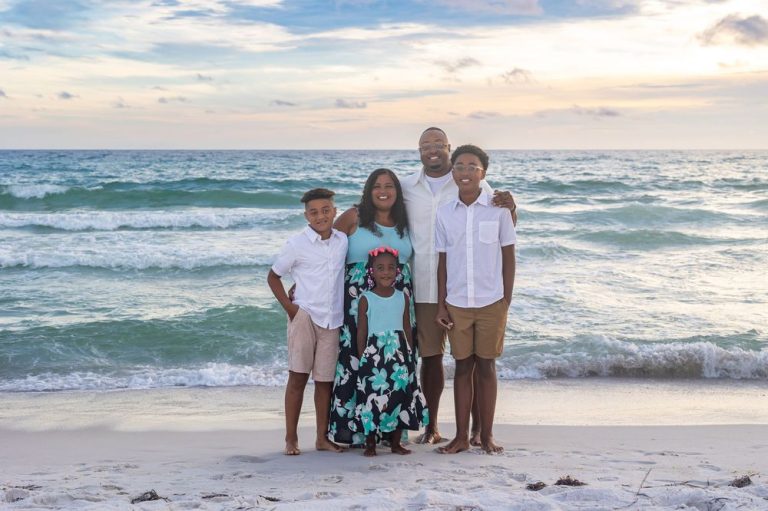 Engagement session couple photos in Panama City Beach
